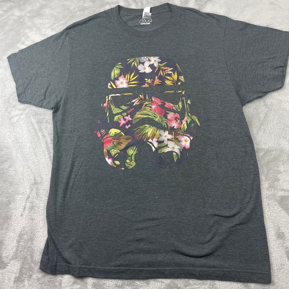 Disney Star Wars Short Sleeve Tee Shirt Women's Large